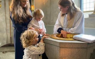 platser for att fira ett dop stockholm Gustaf Adolfskyrkan