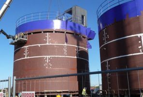 Constructions of steel tanks