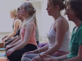 buti yogaklasser stockholm Yogayama Östermalm